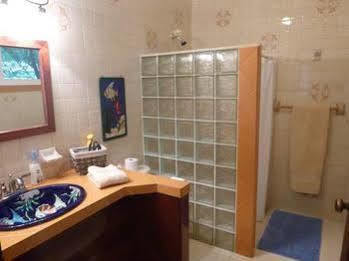 Baldwin'S Guest House كوزوميل المظهر الخارجي الصورة