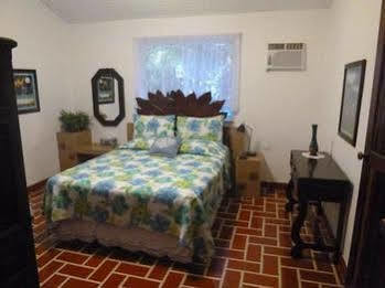 Baldwin'S Guest House كوزوميل المظهر الخارجي الصورة